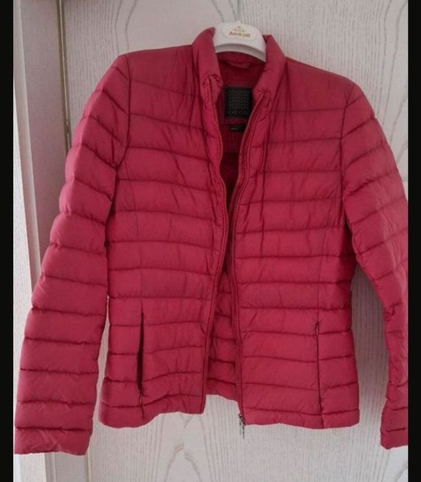 Дамско яке Geox, пух, М-Л, цвят корал