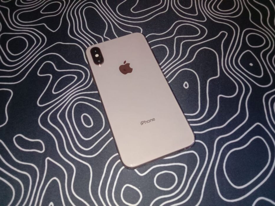 обменяю IPhone XS в идеале