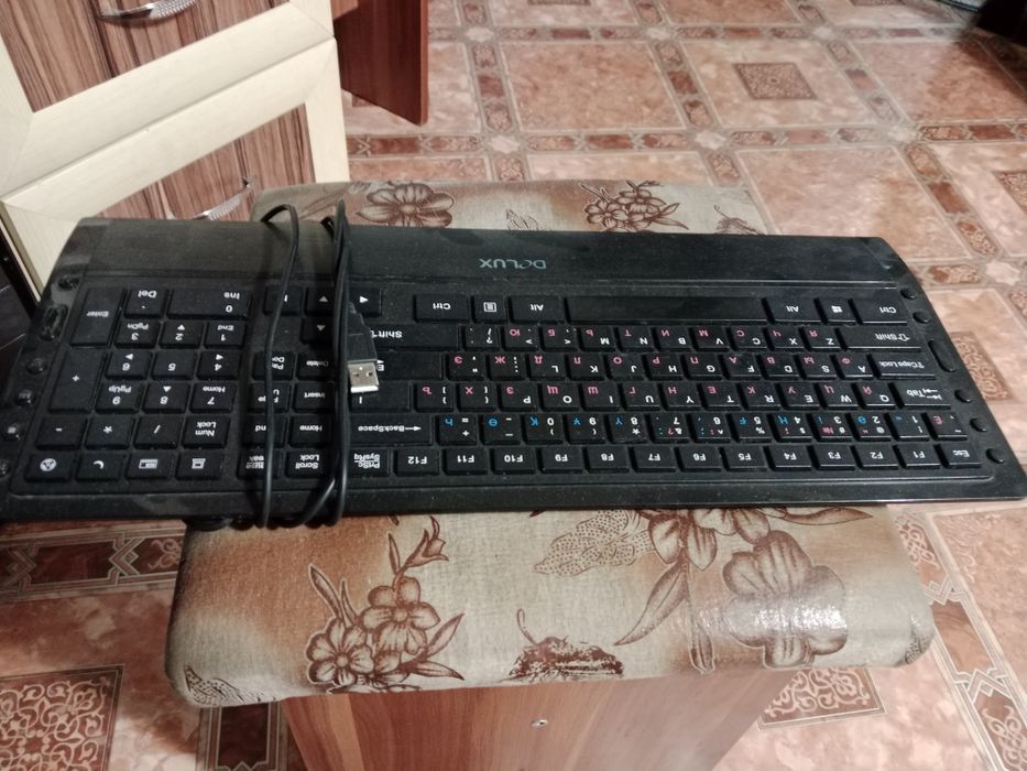 Продаю принтер и монитор