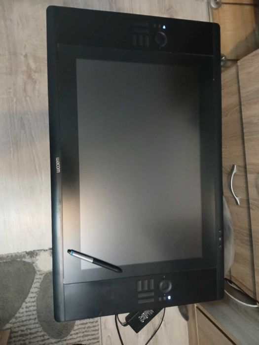 Wacom Cintiq 24HD DTK-2400 Графичен таблет