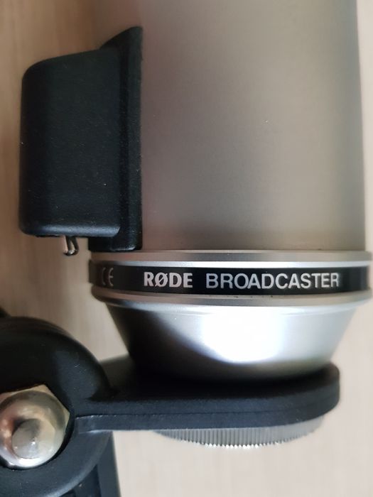RODE ROADCASTER Микрофон студийный