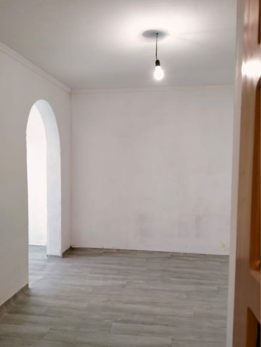 Продам трехкомнатную времянку