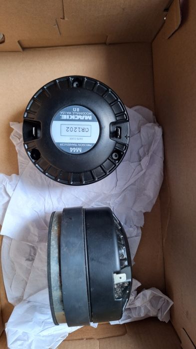 Drivere Mackie M44 originale din boxe srm450  nu rcf  fbt dynacord