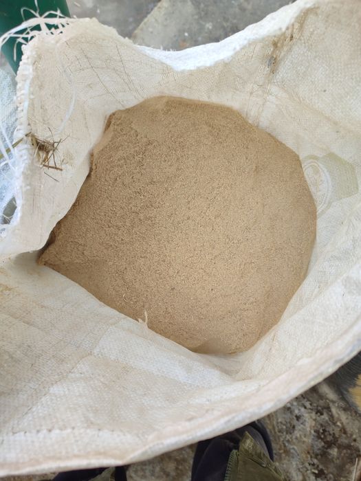 Опилки от ДСП (в мешках)