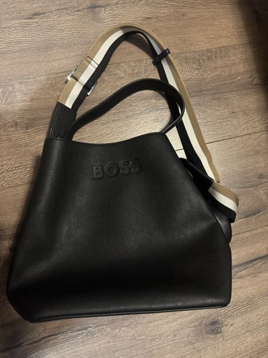 Чанта Boss като нова
