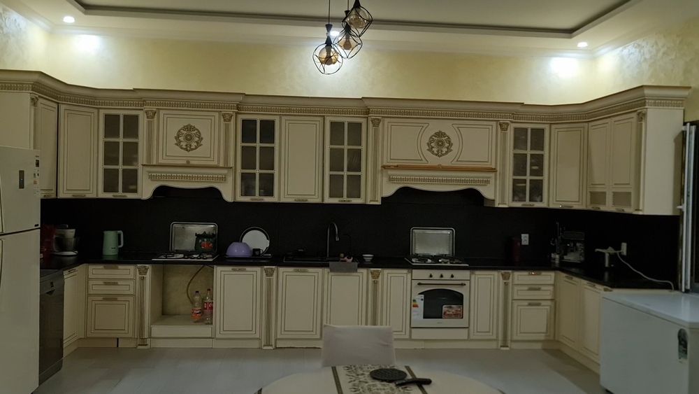 Мебель для кухни в отличном состоянии