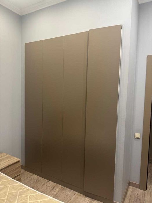 Встроенный шкаф гардероб