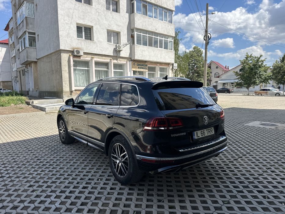 Volkswagen Touareg Exclusive Edition 2017 - Multiple Dotari -186.000 km Stare Impecabilă
