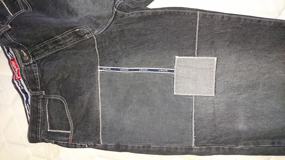 Blugi Hip-Hop PellePelle stilled by Marc Buchanan