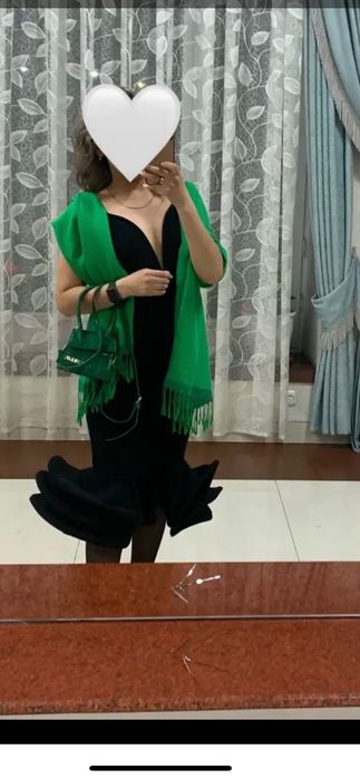 Пиджак и платье лапша с декольте