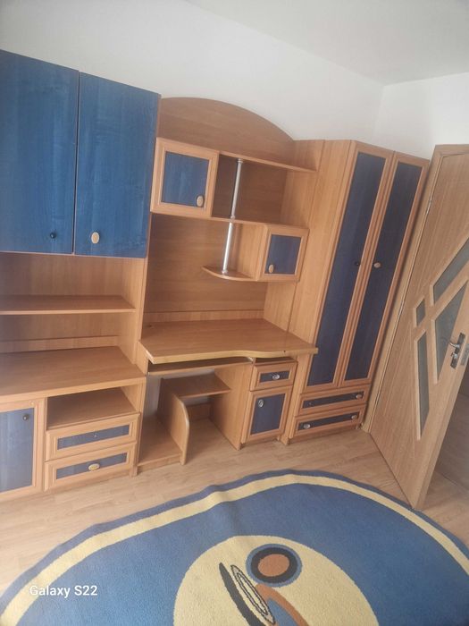 Închiriez apartament cu 3 camere in Bistrița
