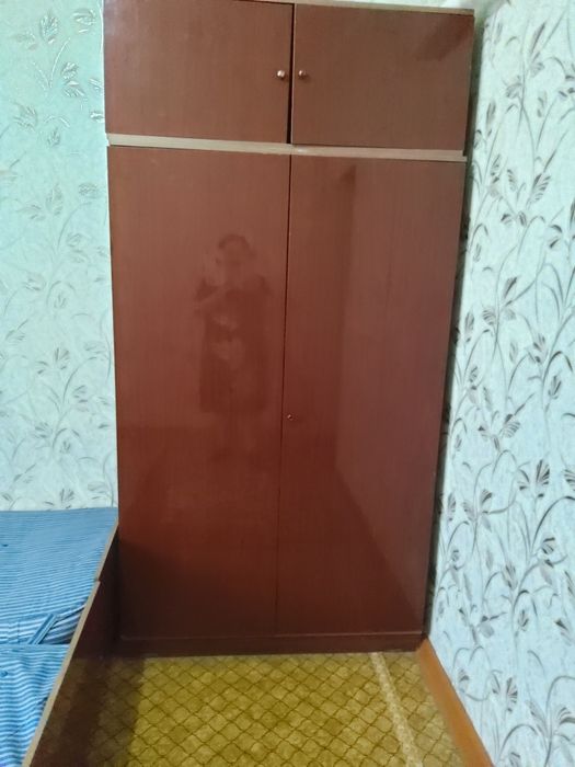 Вмеслительный шифоньер.