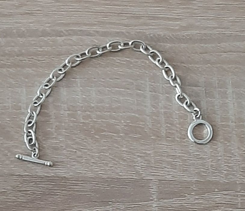 Ефектен медальон-сърце,красива гривна И дървена кутия за бижу