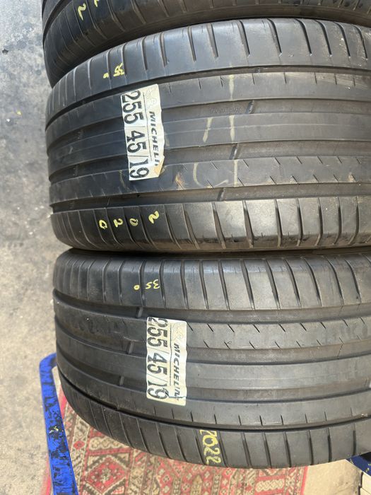255/45/19 michelin