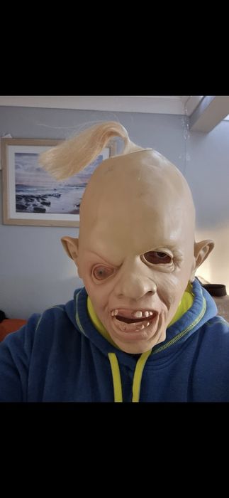 Măști  mos și costum de moș Crăciun, mesaj în privat pentru mai multe