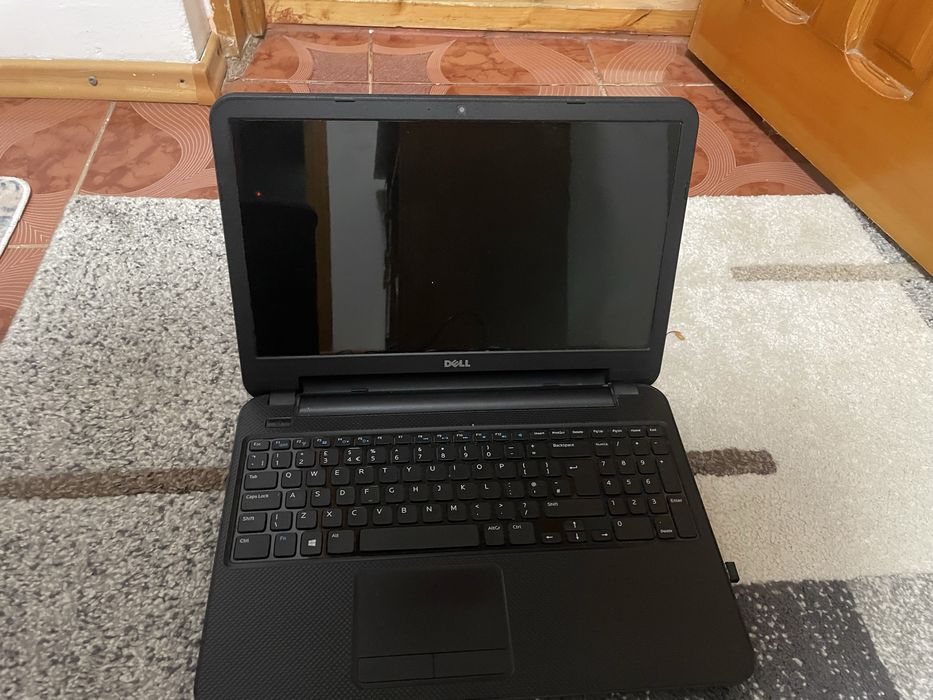 Pachet: Laptop Dell Inspiron 15-3521 cu Windows 10 (Pachet Office) + Tableta Huawei MediaPad T5 10.1 Inch 16 GB Memorie + Slot Card SD si Cartela Sim