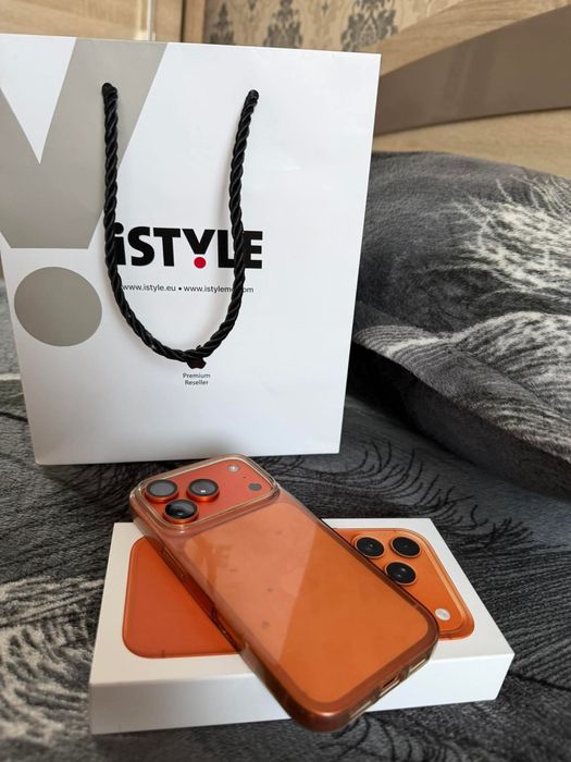 Vand iphone 17 pro  256 gb fullbox impecabil