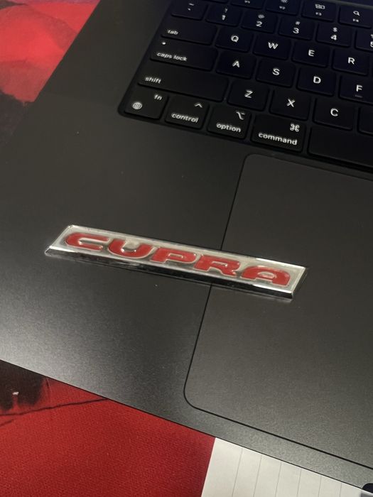 Cupra емблема Seat Leon