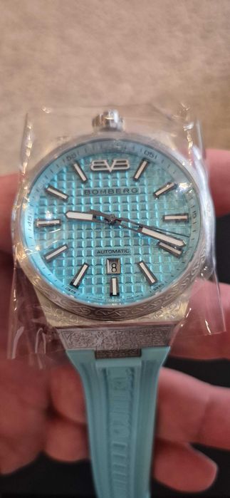 Часовник Bomberg
