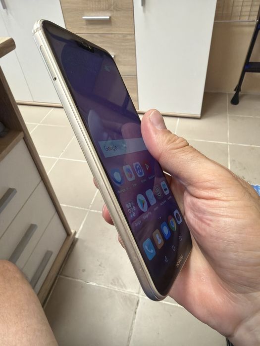 Huawei P20 Lite 4/64gb - отлични