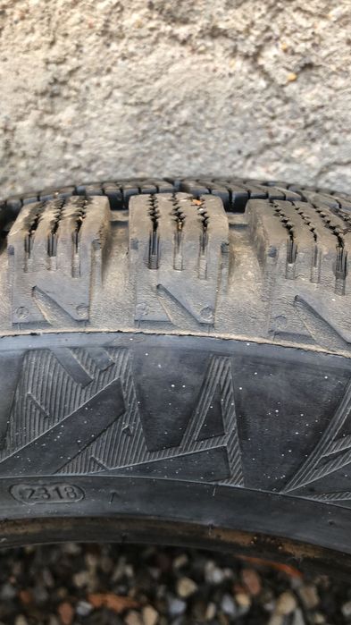 Зимние шины в хорошем состоянии