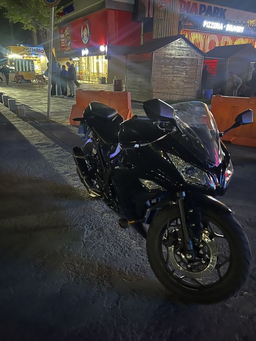 Moto kavasaki 400 cc