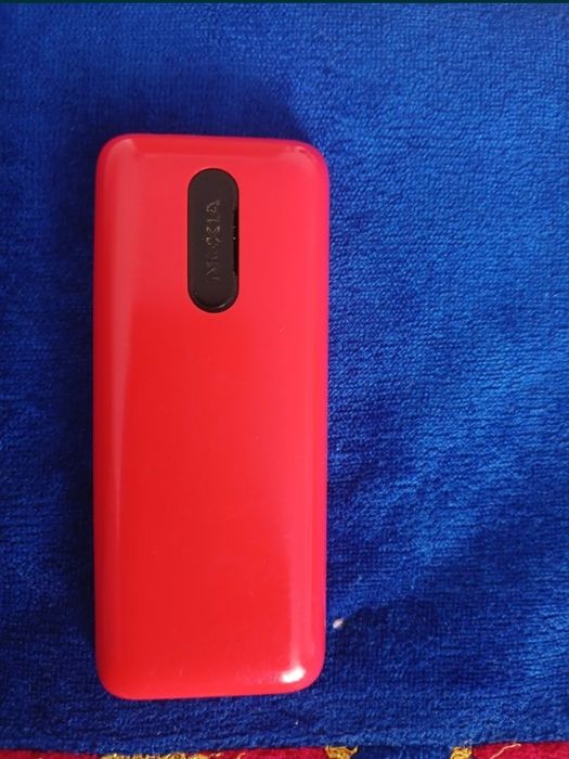 Кнопочный Нокиа телефон