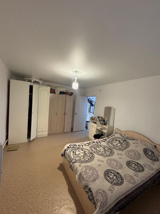 продам 2 комнатную квартиру