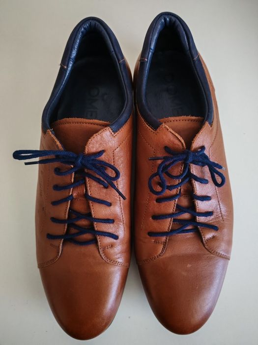 Pantofi mărimea 40  din piele naturala de culoare maro interior 28 cm