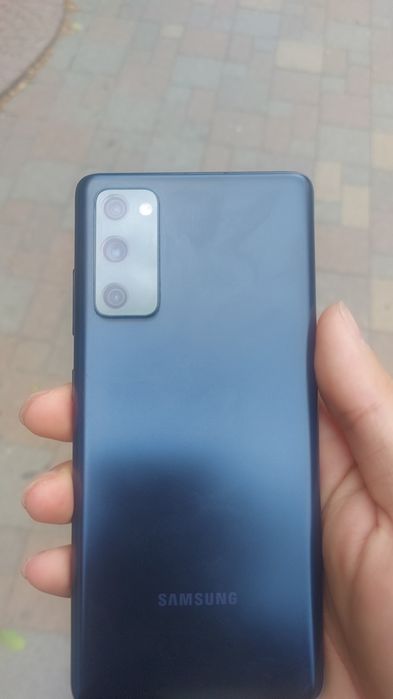 Самсунг S20fe продаётся