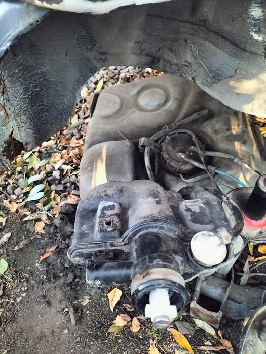 Продам крыло левое Volkswagen Vento