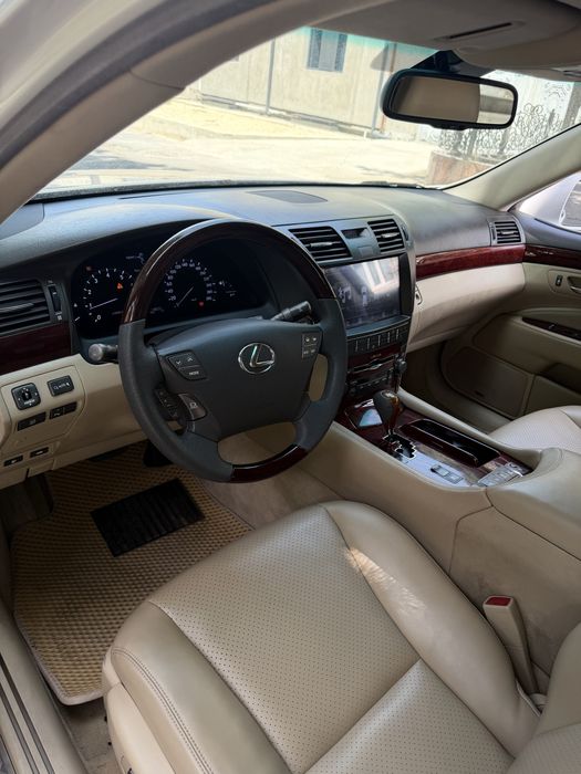 Lexus ls460 probeg: 140000ming