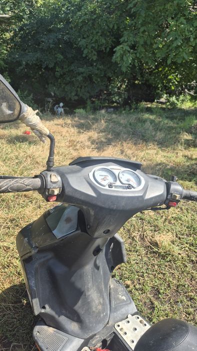 Vand scuter Explorer de 125 cc