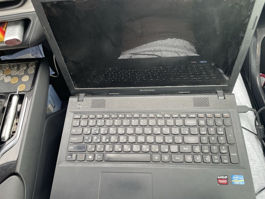Lenovo IdeaPad, 15.6”, Intel Core i3, AMD Radeon
