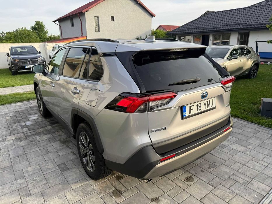 TOYOTA RAV4 2022 — imagine 5