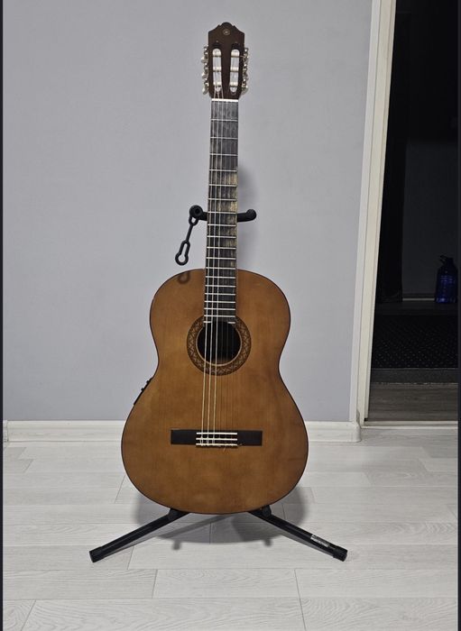 GITARA YAMAHA SX40 ideal holatda