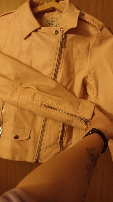 Продам куртку ЭКО кожа.