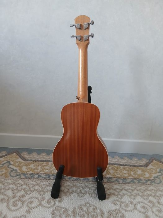 Продам Укулеле Deviser