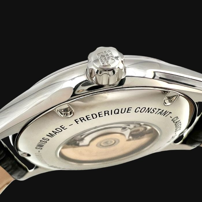НОВ Frederique Constant Classics Heart Beat (FC-310) - Лукс, Елегантност и Механична Прецизност - ФУЛ КОМПЛЕКТ!