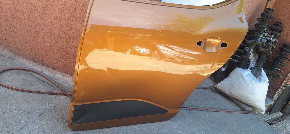Ușă stânga spate sandero  stepway  3    2021   2025