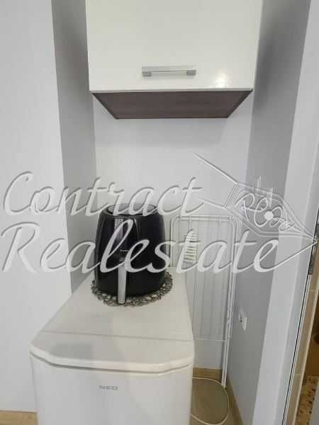 Дава се под наем Едностаен апартамент в Варна, Център - 30 кв.м за 357 € - Снимка #5