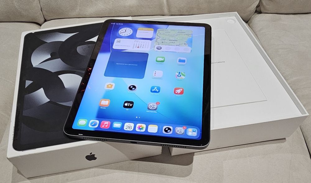 Ipad Air 5, 64GB + Apple pencil 2 и клавиатура