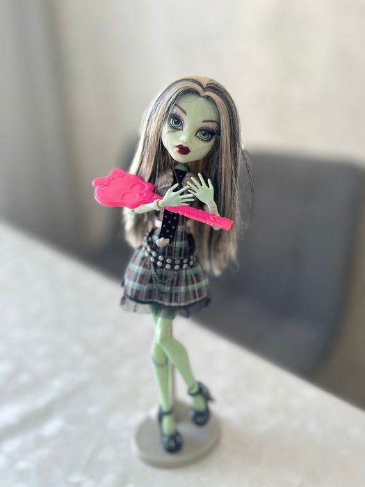 Кукла Monster Hiqh 1 поколение.