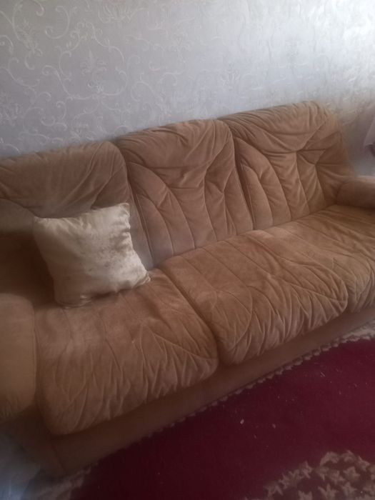 Отдам даром диван