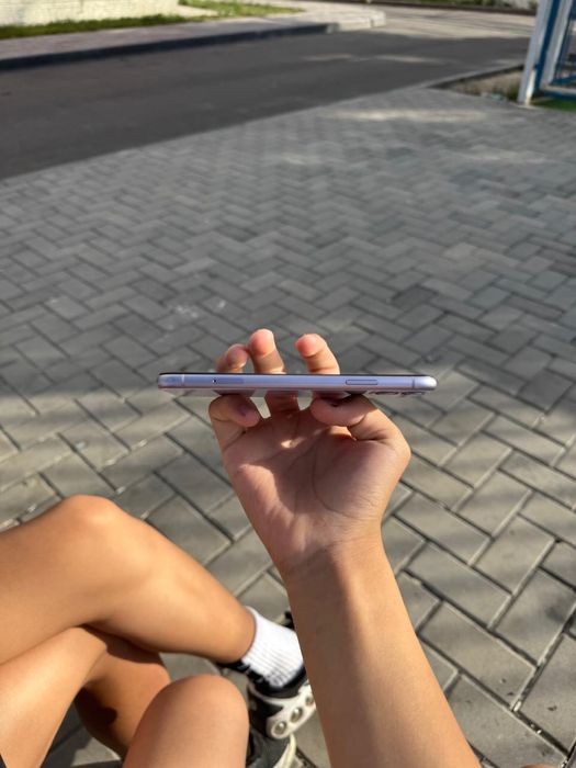 Айфон 11 64гб емкасть 71 батарея