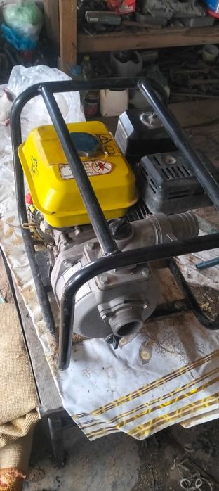 Мото помпа подаётся