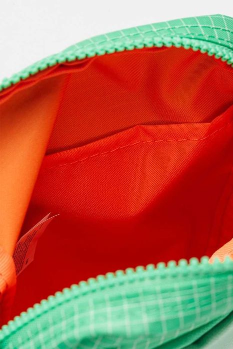 NIKE-Чантичка за рамо