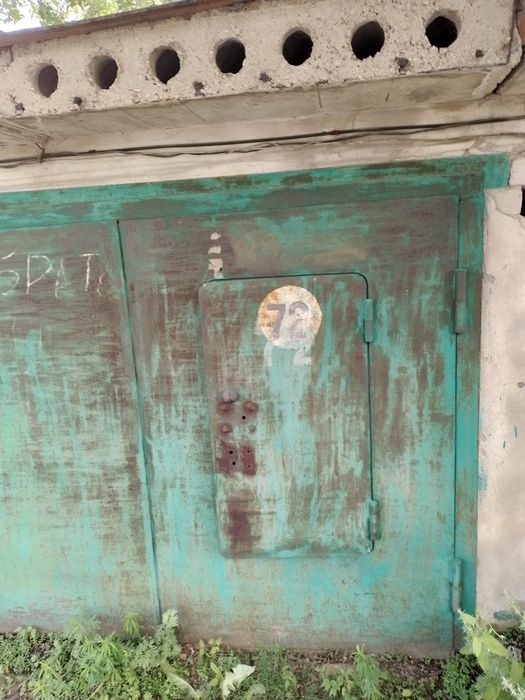 Продам хороший гараж