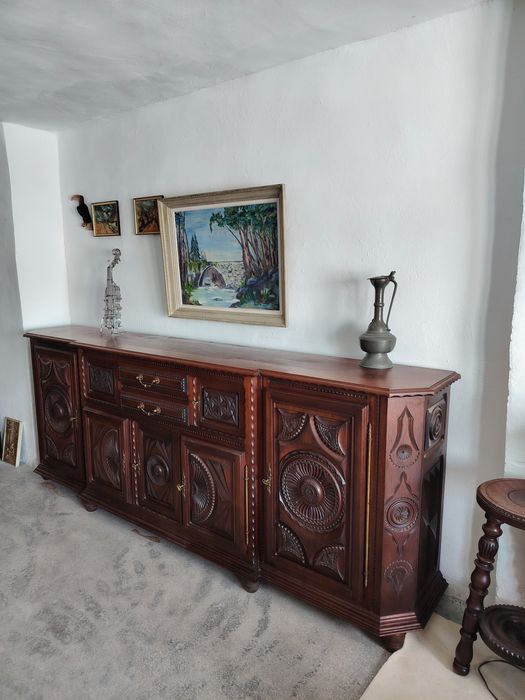 Mobilier din lemn masiv vintage, comodă, bufet , biblioteca