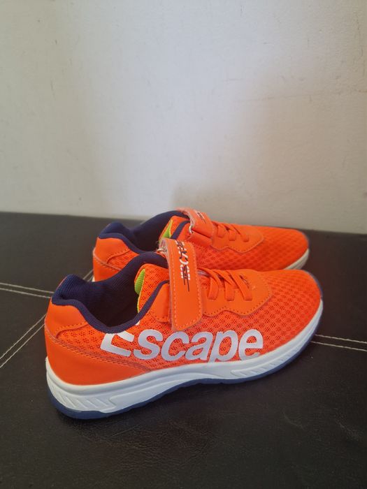 Adidasi Escape, marimea 31